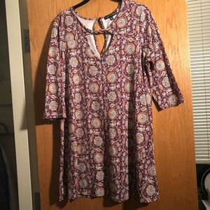 Floral, quater-length sleeved dress